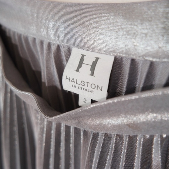 HALSTON Heritage Pleated Silver Lame Skirt Sz 2 - Picture 4 of 4